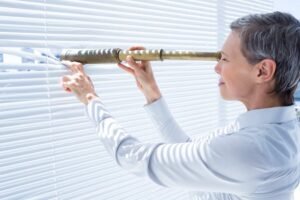 How to Clean Vinyl and Metal Blinds