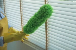 Best Cleaning Method by Blind Material